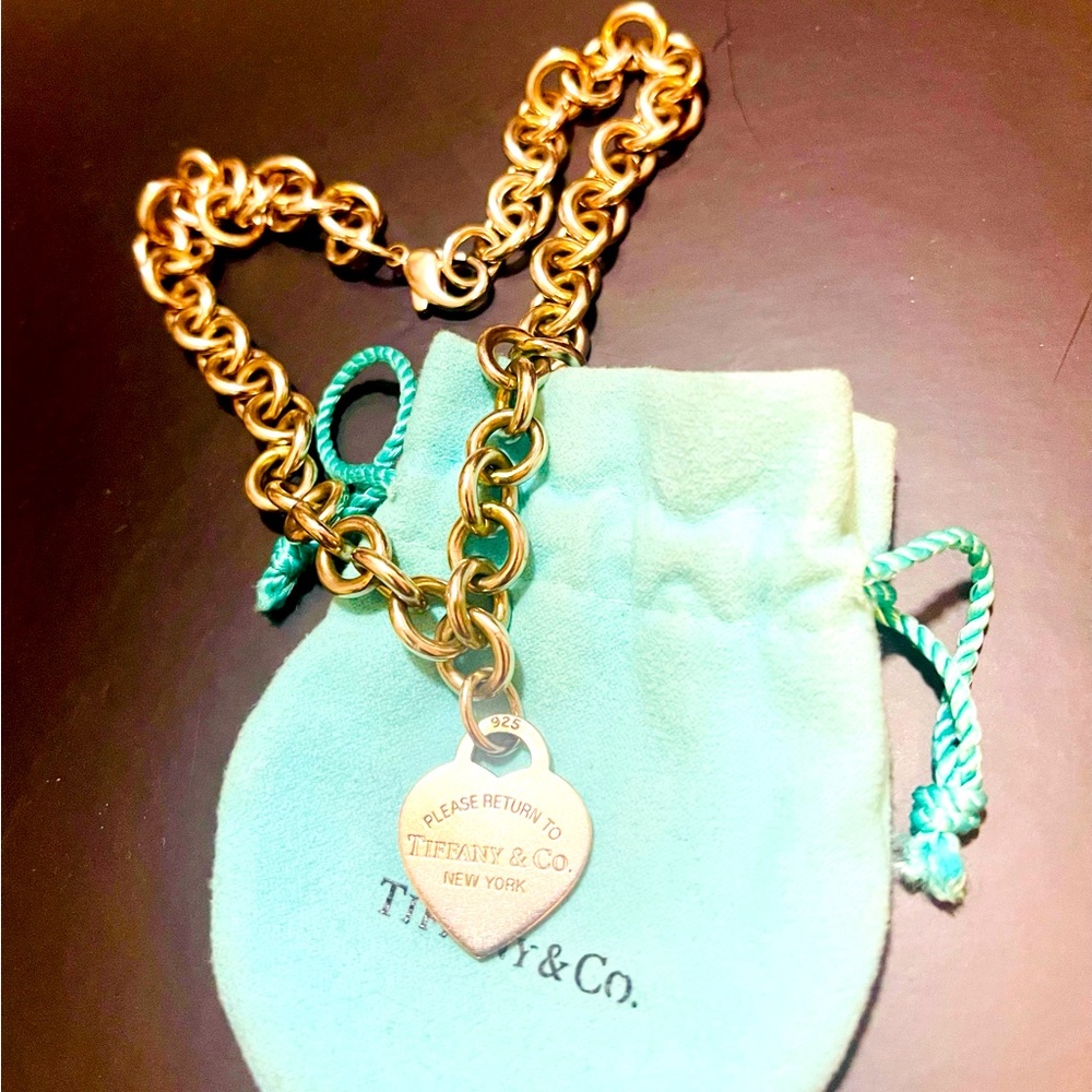Sale fm 600🎉. Authentic Tiffany & Co Heart Tag